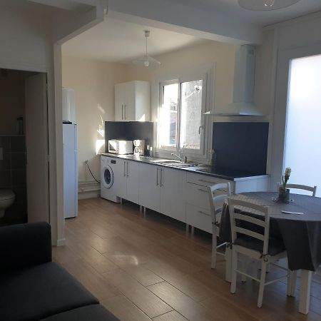 Appartement T4 Lumineux Avec Balcon - 3Eme Etage Sans Ascenseur Тарб Екстериор снимка