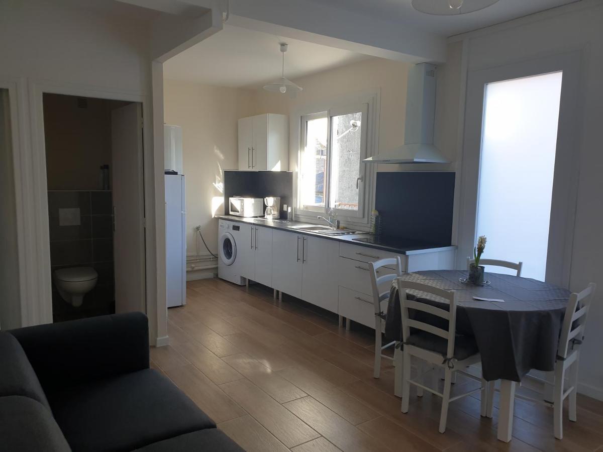 Appartement T4 Lumineux Avec Balcon - 3Eme Etage Sans Ascenseur Тарб Екстериор снимка