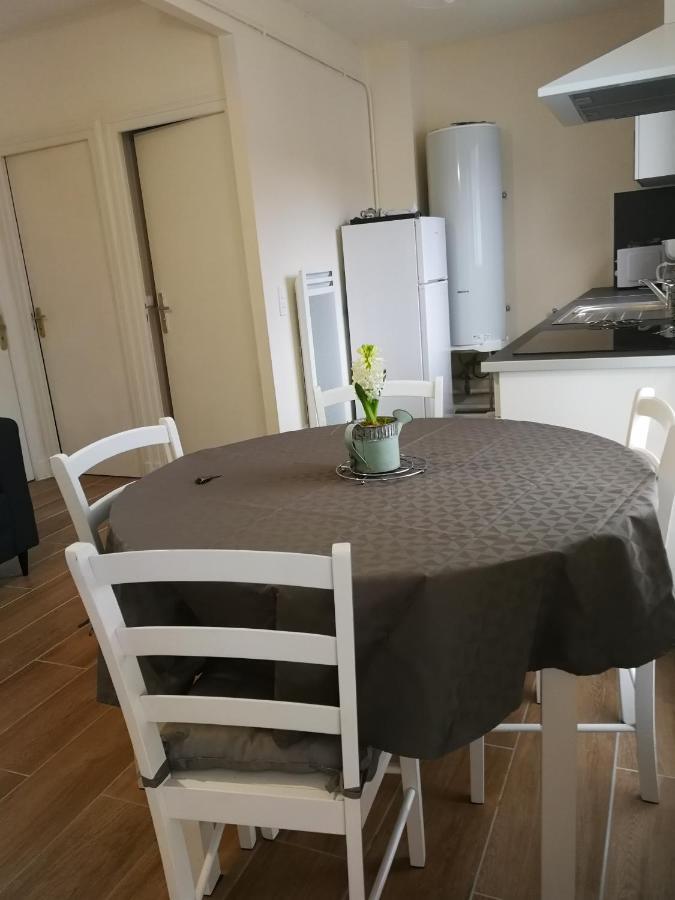 Appartement T4 Lumineux Avec Balcon - 3Eme Etage Sans Ascenseur Тарб Екстериор снимка